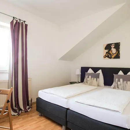 Rosenhof Pensjonat 3*